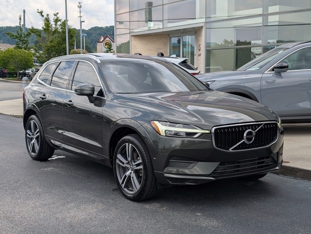 2019 Volvo XC60 T5 Momentum photo 8
