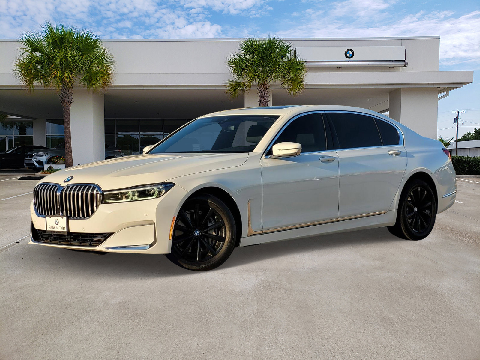 2020 BMW 7 Series 740i's photo