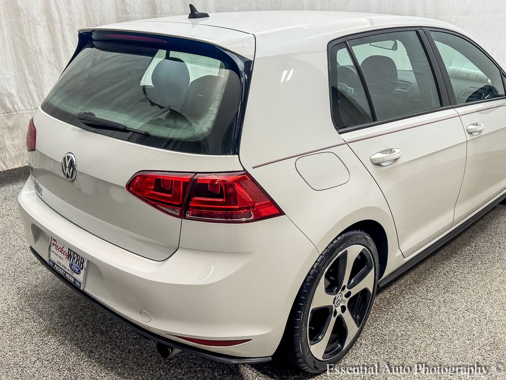 2016 VOLKSWAGEN GOLF GTI - Image 8