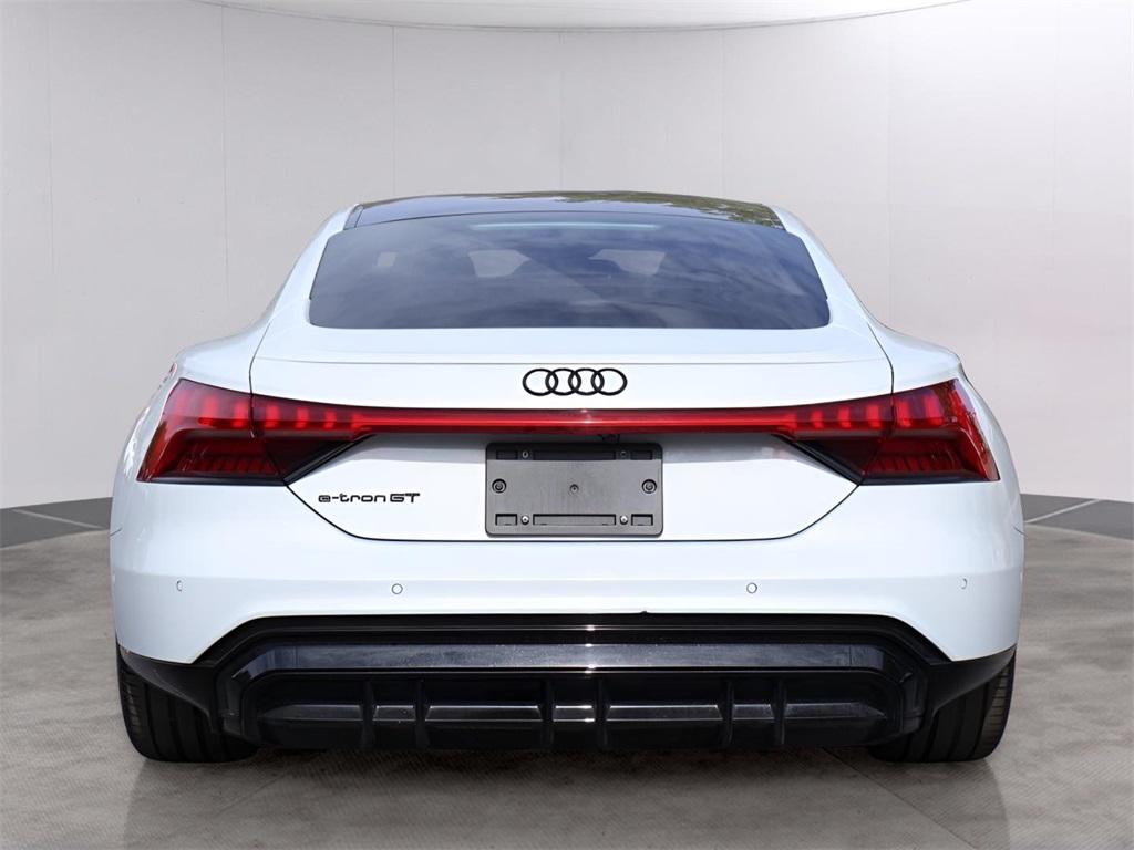 2023 Audi e-tron GT Prestige photo 6