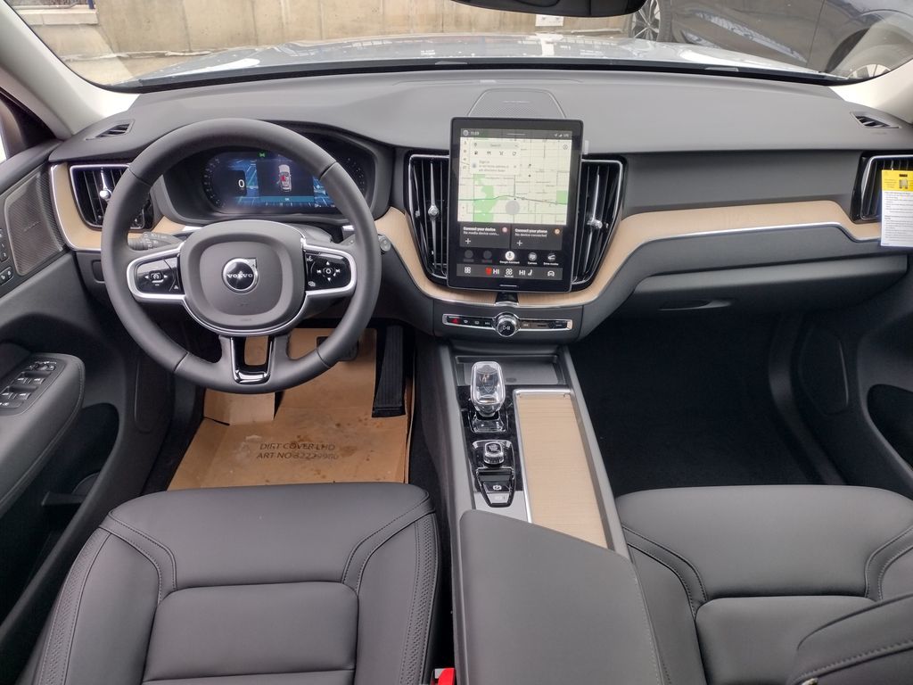 2026 VOLVO XC60 - Image 23