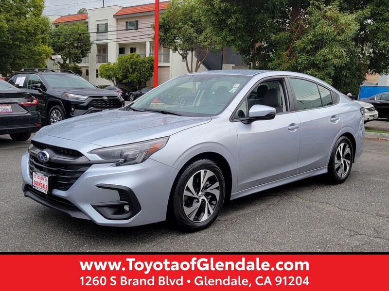 2023 Subaru Legacy Premium's photo