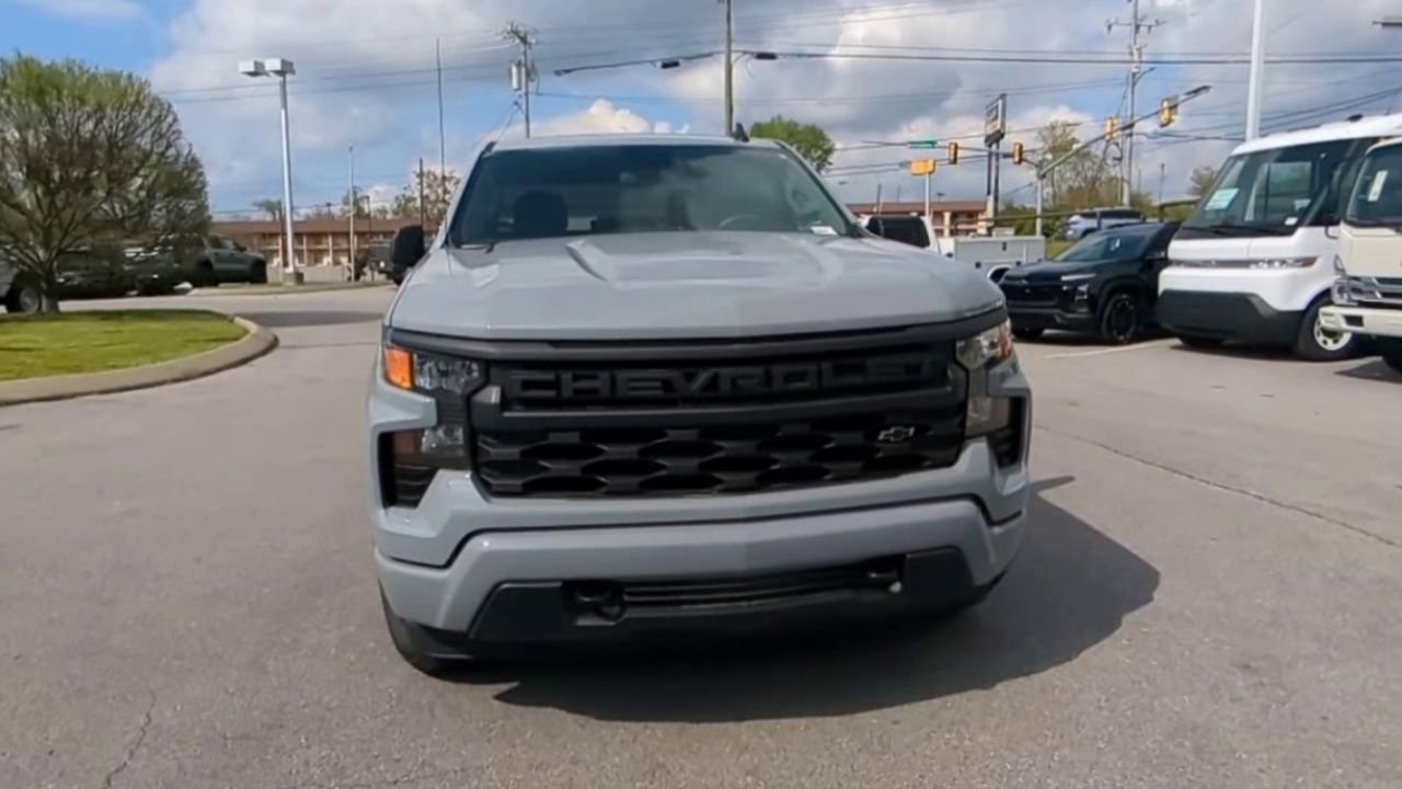 Used 2025 Slate Gray Metallic Chevrolet Custom image 3
