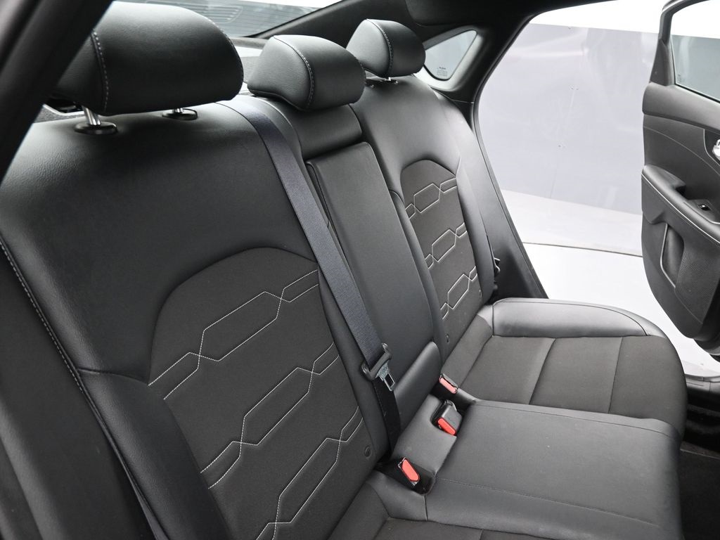 2023 Kia Forte GT-Line photo 19