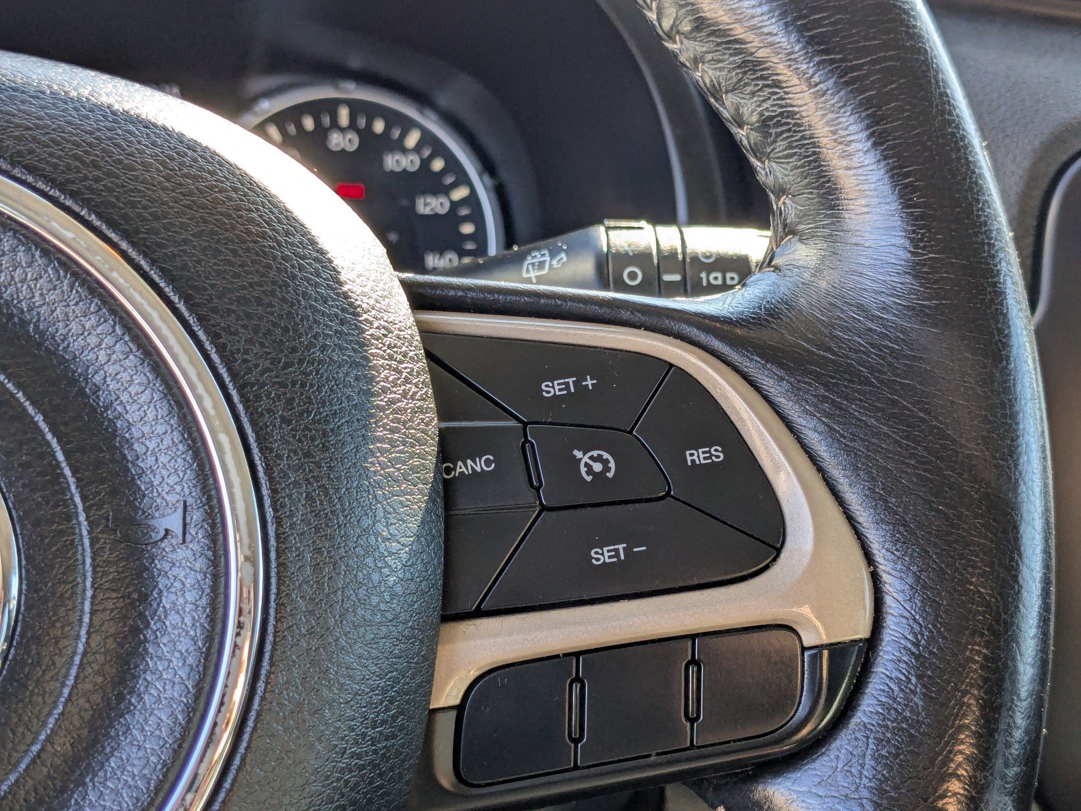 2016 Jeep Renegade Limited photo 10