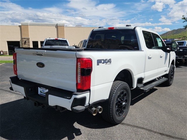 2025 Ford F-250 Lariat photo 3
