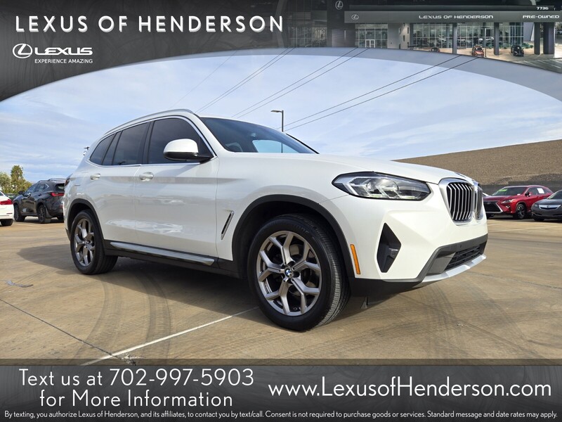 2022 BMW X3 30i's photo