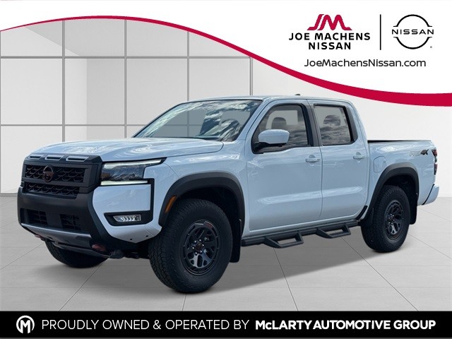 2026 Nissan Frontier PRO-4X's photo