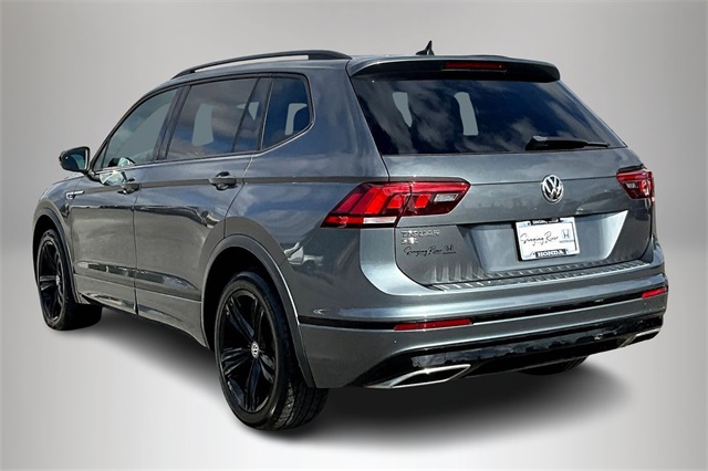 2019 Volkswagen Tiguan SEL R-Line photo 4