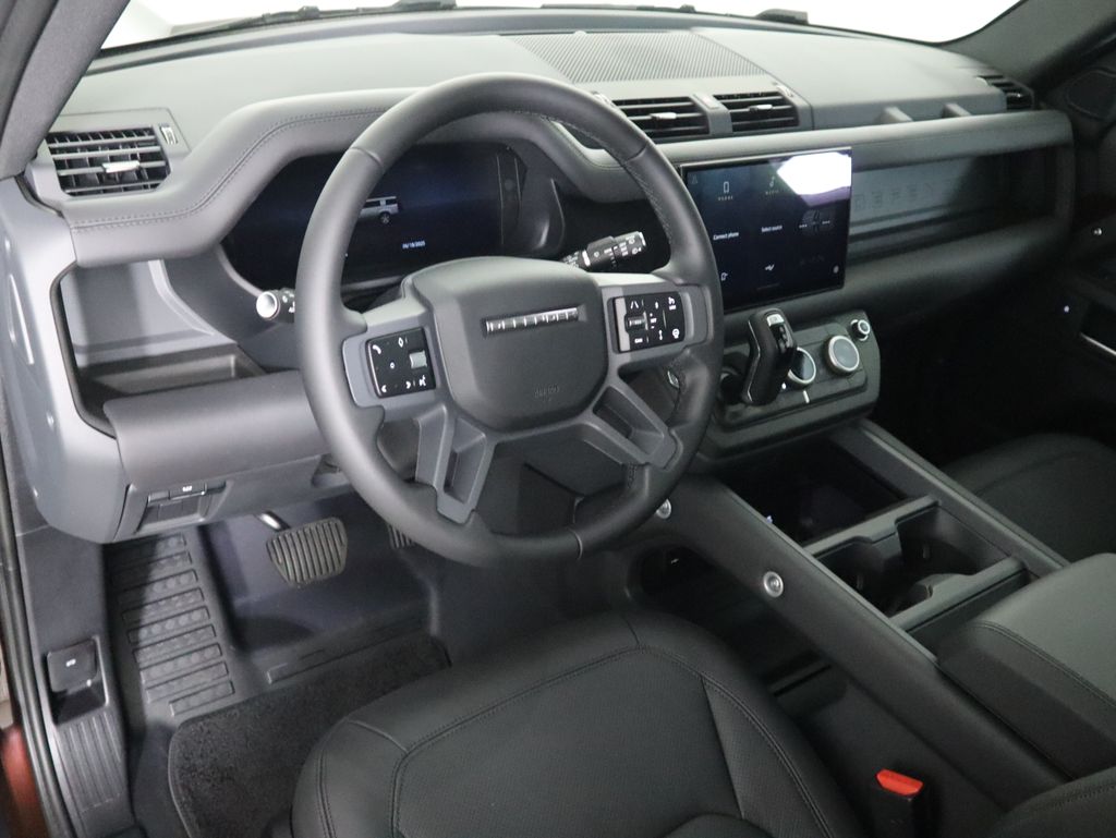 2025 Land Rover Defender 130 S photo 5