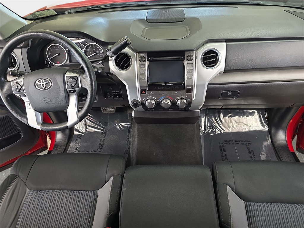 2016 Toyota Tundra SR5 photo 10
