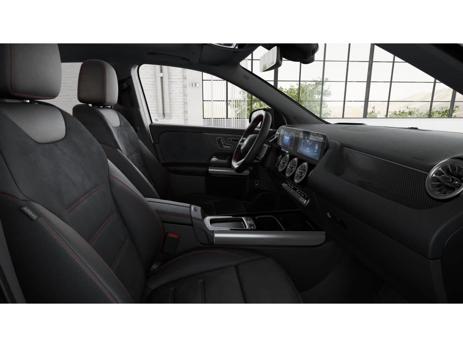 2025 Mercedes Benz GLA 250 4MATIC photo 3