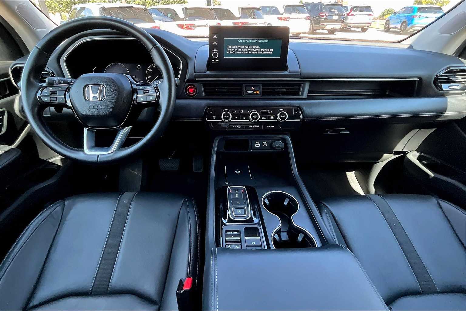 2025 Honda Pilot EX-L photo 12