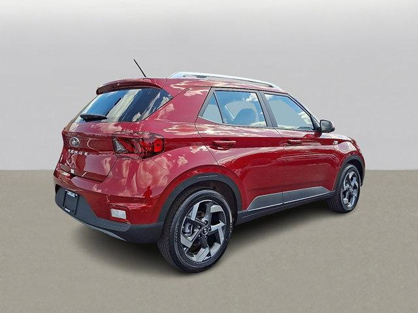 2025 Hyundai Venue Limited photo 4