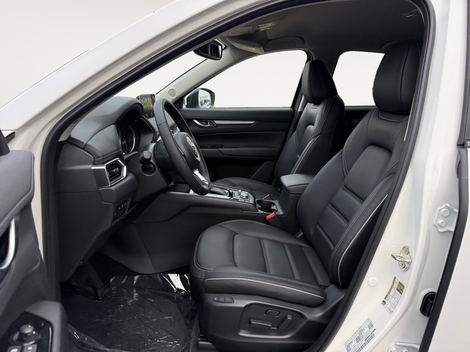 2025 Mazda CX-5 2.5 S Preferred photo 10