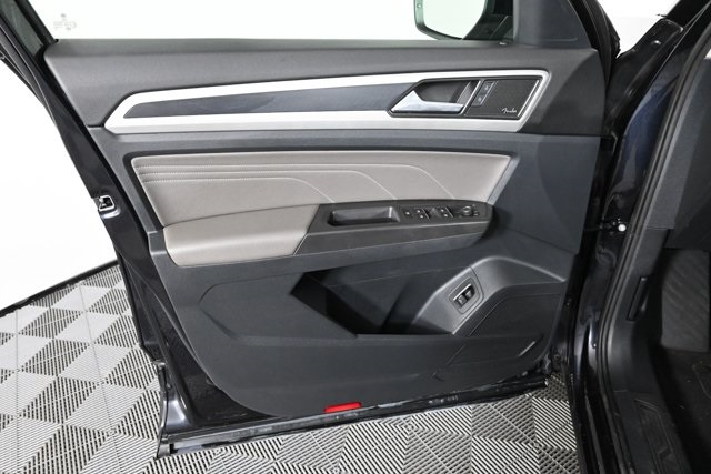 2022 Volkswagen Atlas V6 SEL Premium R-Line photo 21