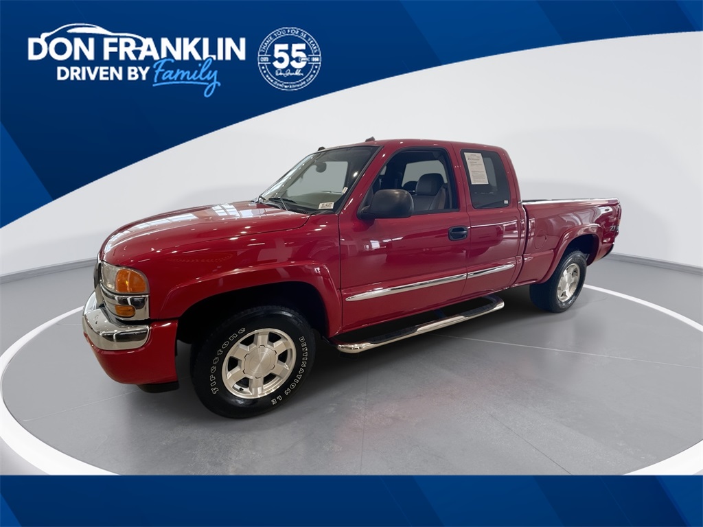 2005 GMC Sierra 1500 SLT's photo