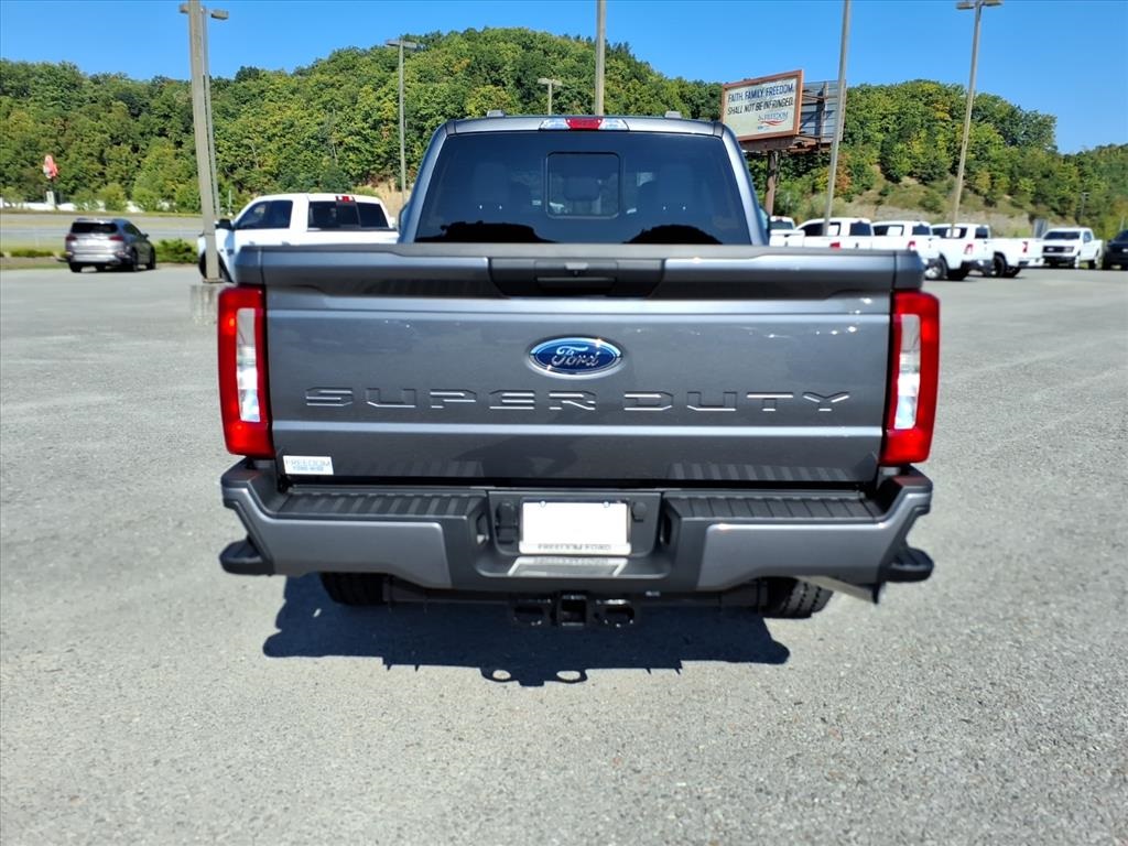 2026 Ford F-250 XL photo 4