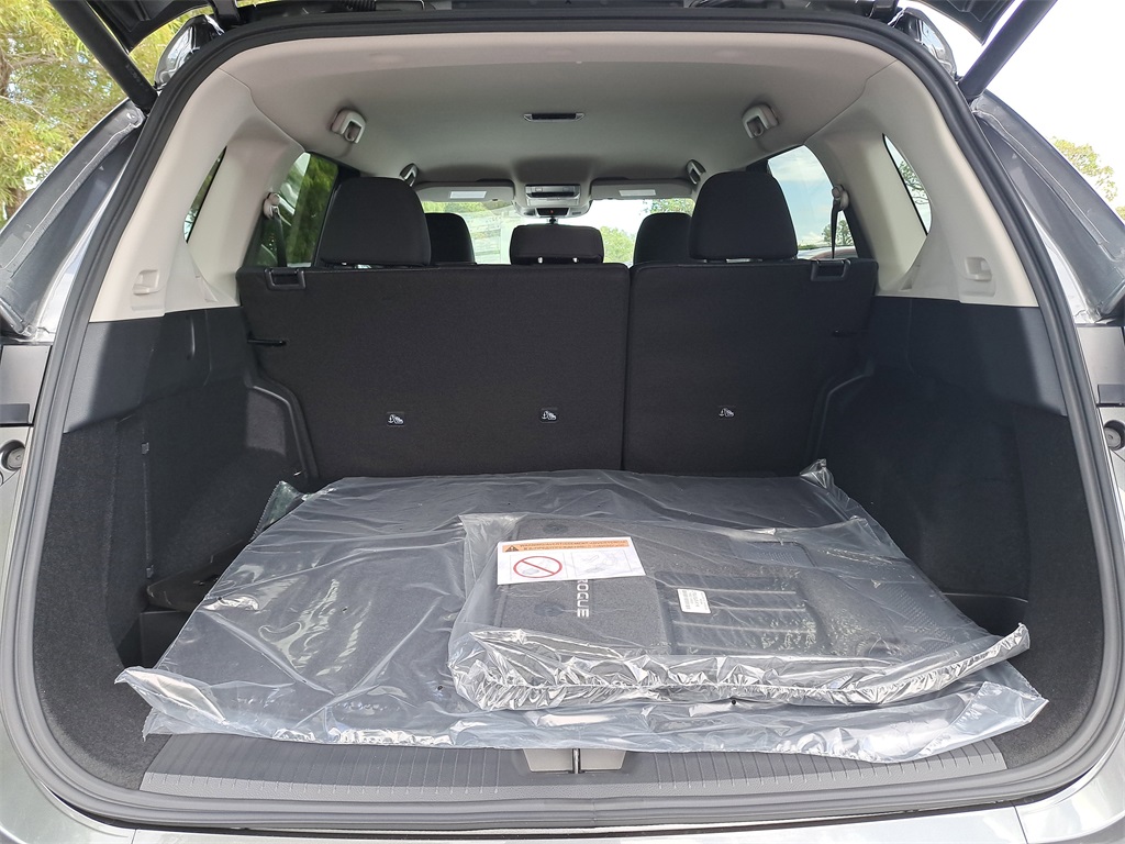 2026 Nissan Rogue SV photo 10