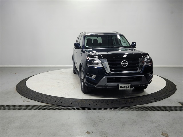 2023 Nissan Armada SL photo 2