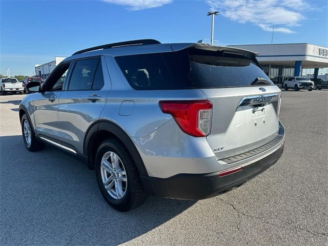 2020 Ford Explorer XLT photo 3