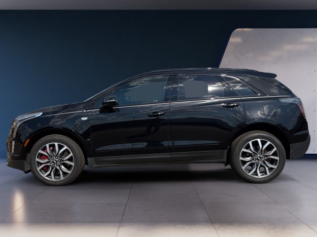 2022 Cadillac XT5 Sport photo 2