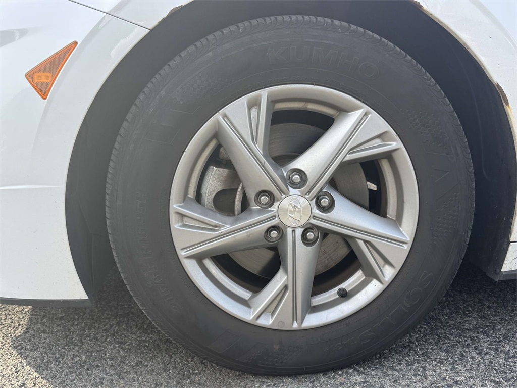 2022 Hyundai Sonata SE photo 4