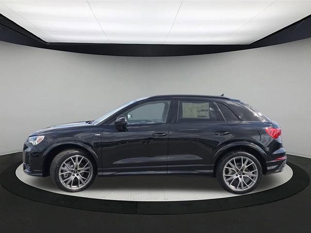 2025 Audi Q3 S line Premium Plus photo 2