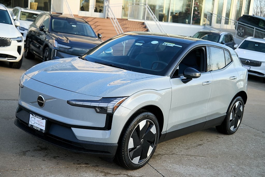 2026 VOLVO EX30 - Image 5