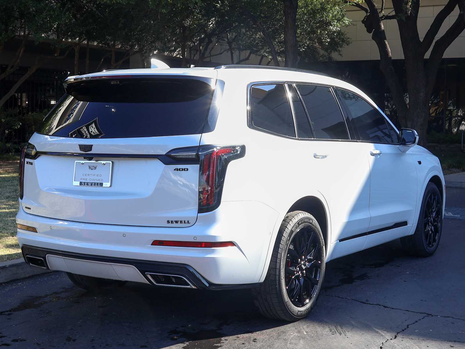 2023 Cadillac XT6 Sport photo 4