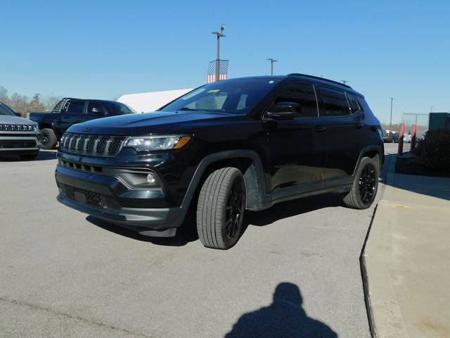 2023 Jeep Compass North Edition Latitude photo 4