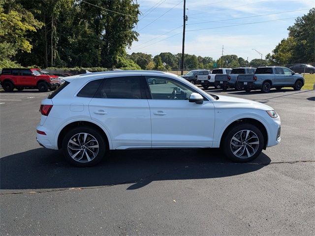 2024 Audi Q5 45 S line Premium photo 2