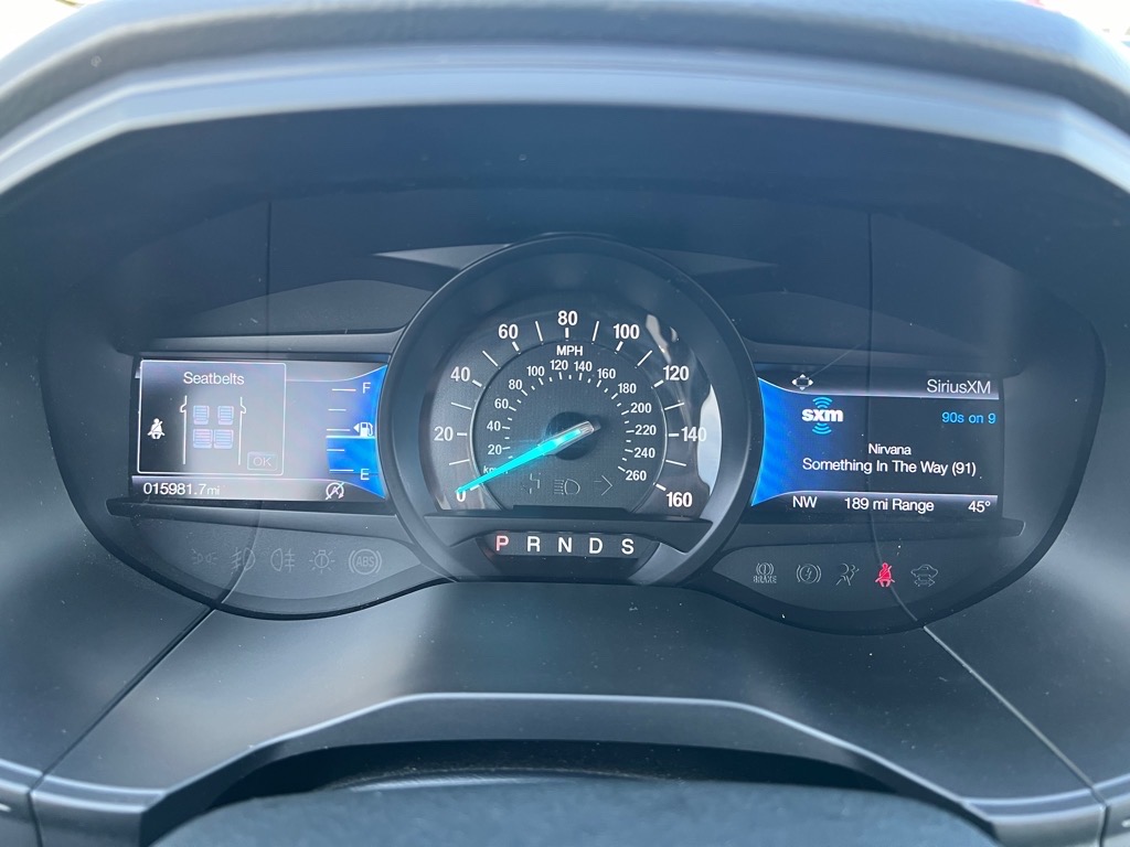 2022 Ford Edge SEL photo 9