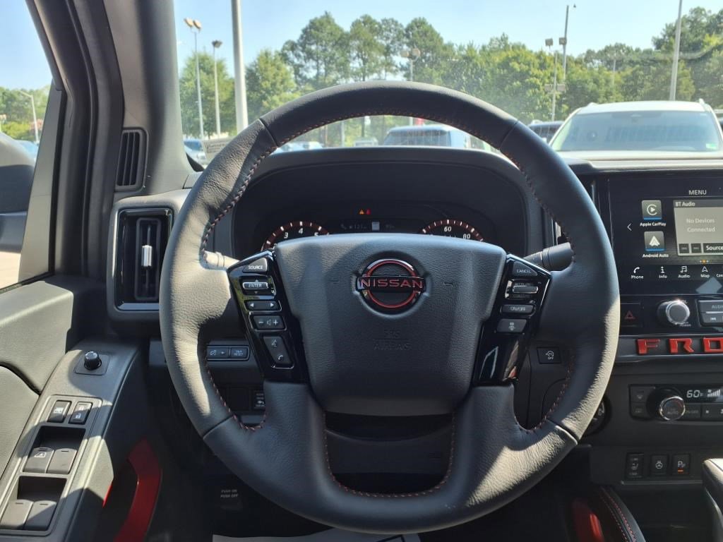 2025 Nissan Frontier Crew Cab PRO-4X photo 13