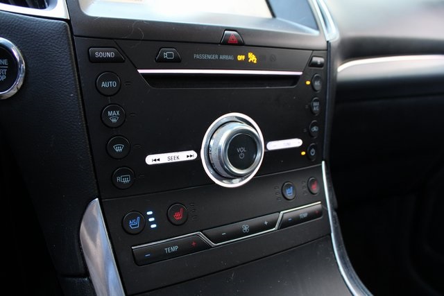 2019 Ford Edge Titanium photo 7