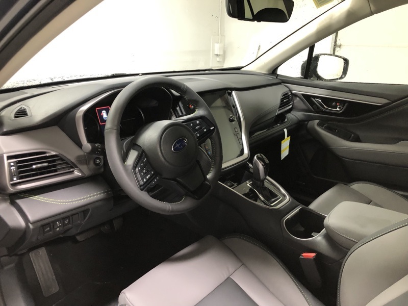 2025 Subaru Outback Onyx Edition photo 18