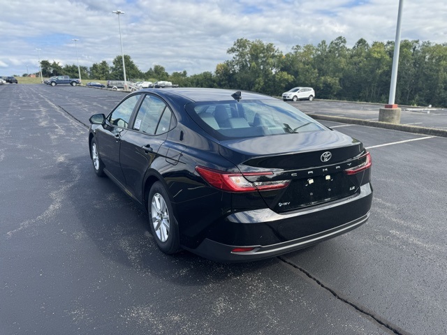 2025 Toyota Camry LE photo 5
