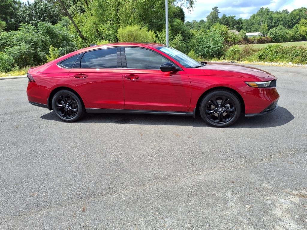 2025 Honda Accord 1.5T SE photo 2