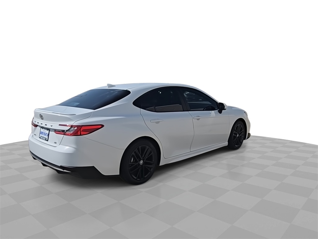 2025 Toyota Camry SE photo 8