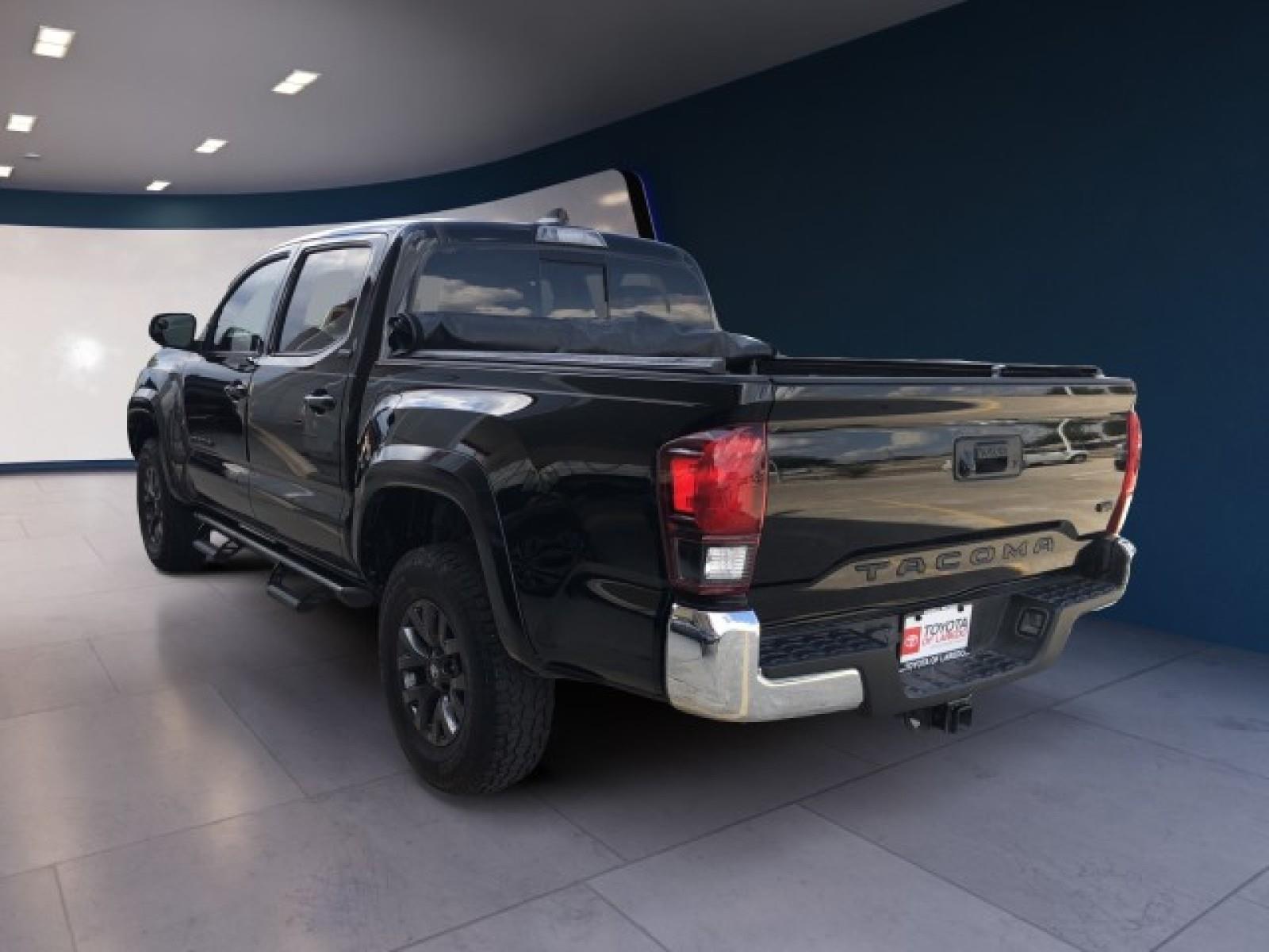 2021 Toyota Tacoma SR5 Double Cab V6 photo 2