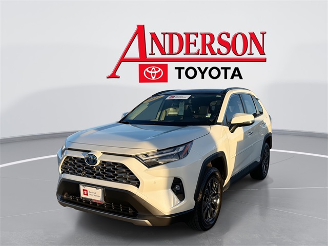 2022 Toyota RAV4 Limited's photo