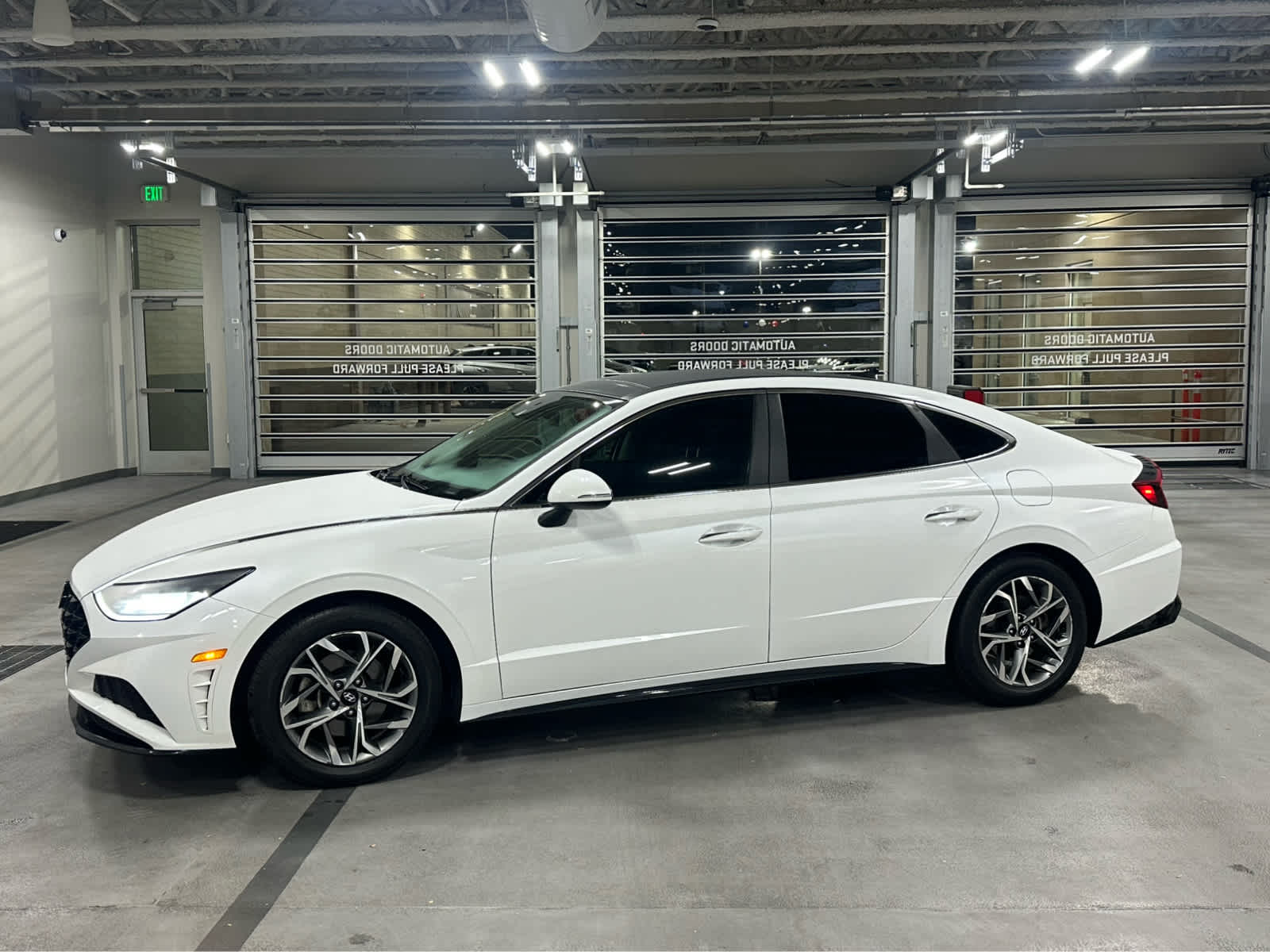 2022 Hyundai Sonata SEL's photo