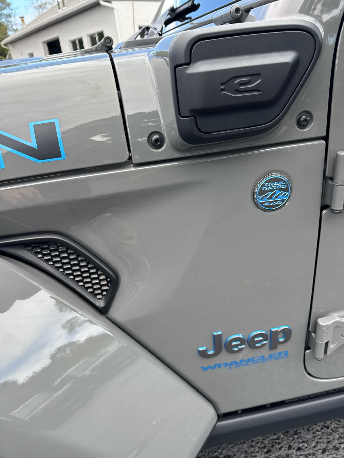 2022 Jeep Wrangler 4xe Unlimited Rubicon photo 10