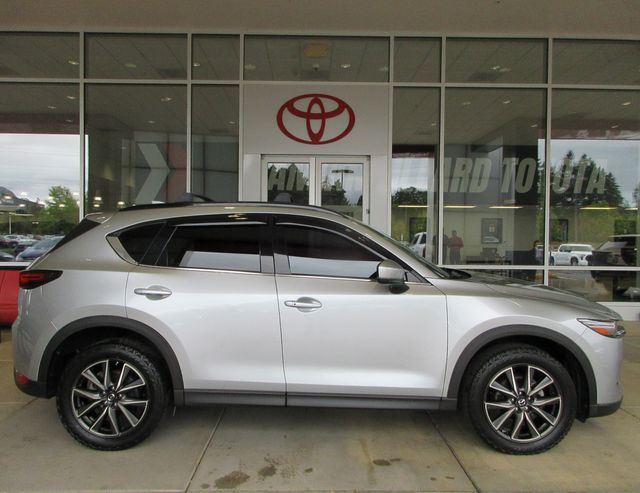 2017 Mazda CX-5 Grand Touring photo 2