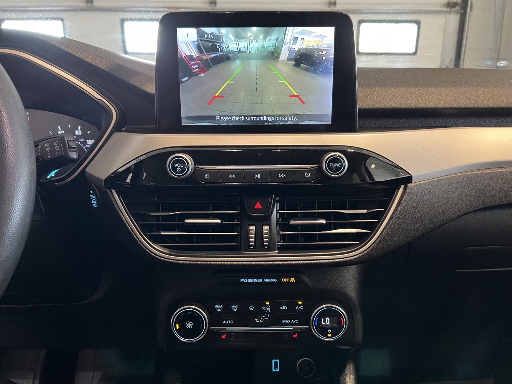 2020 Ford Escape SE photo 21