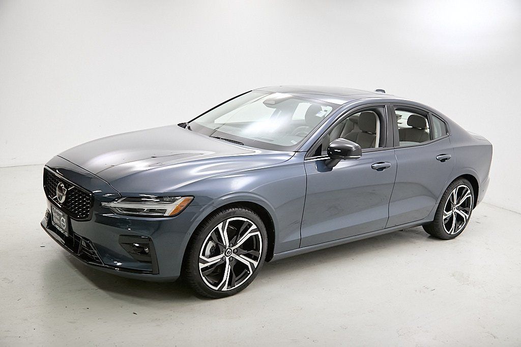 2024 VOLVO S60 - Image 5