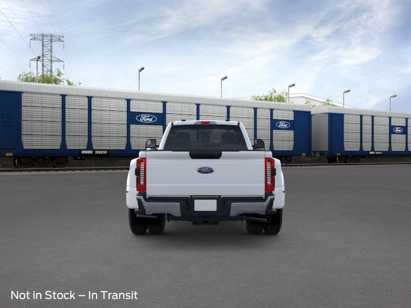 2026 Ford F-350 XLT photo 4