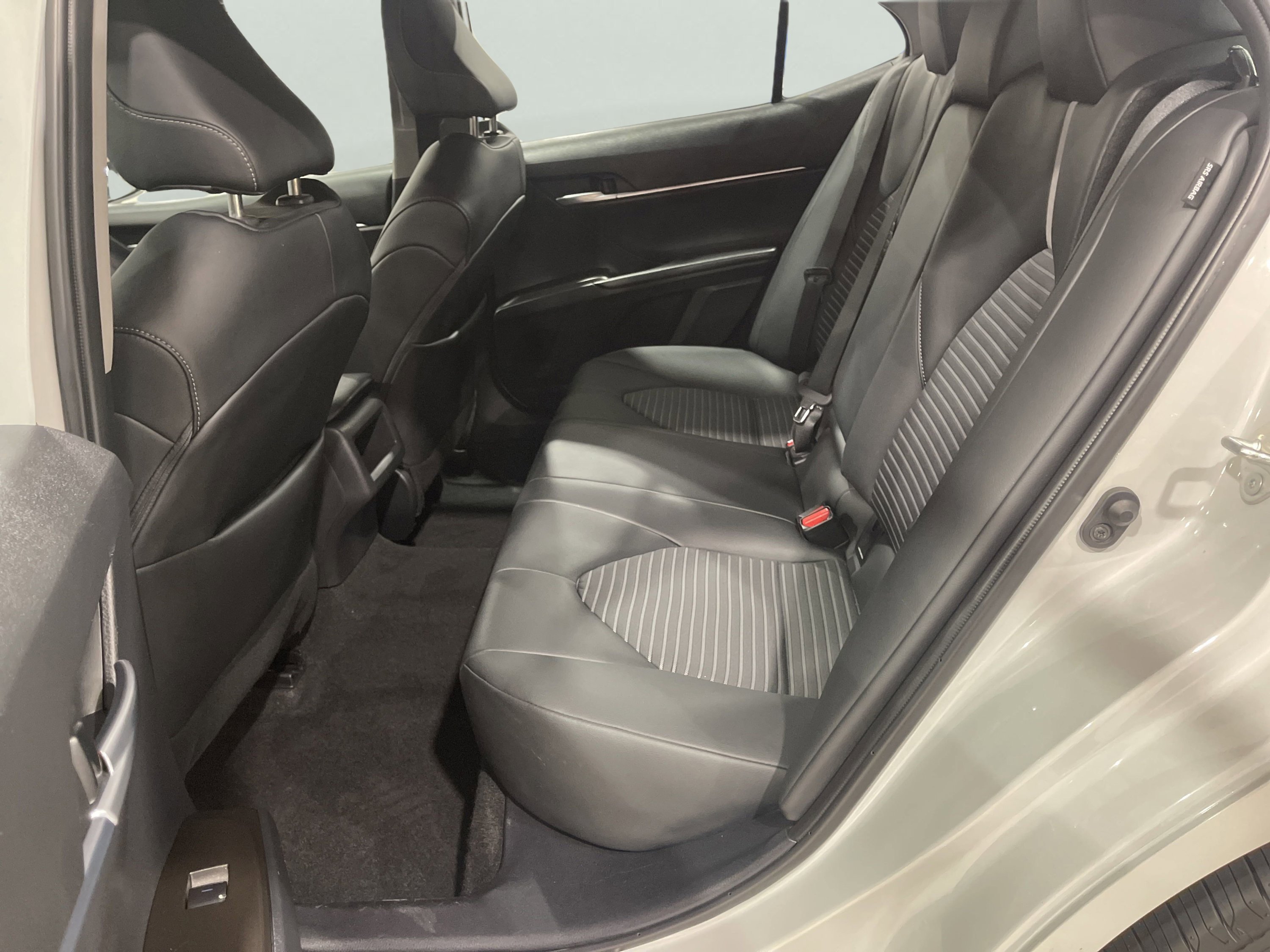 2024 Toyota Camry SE photo 12