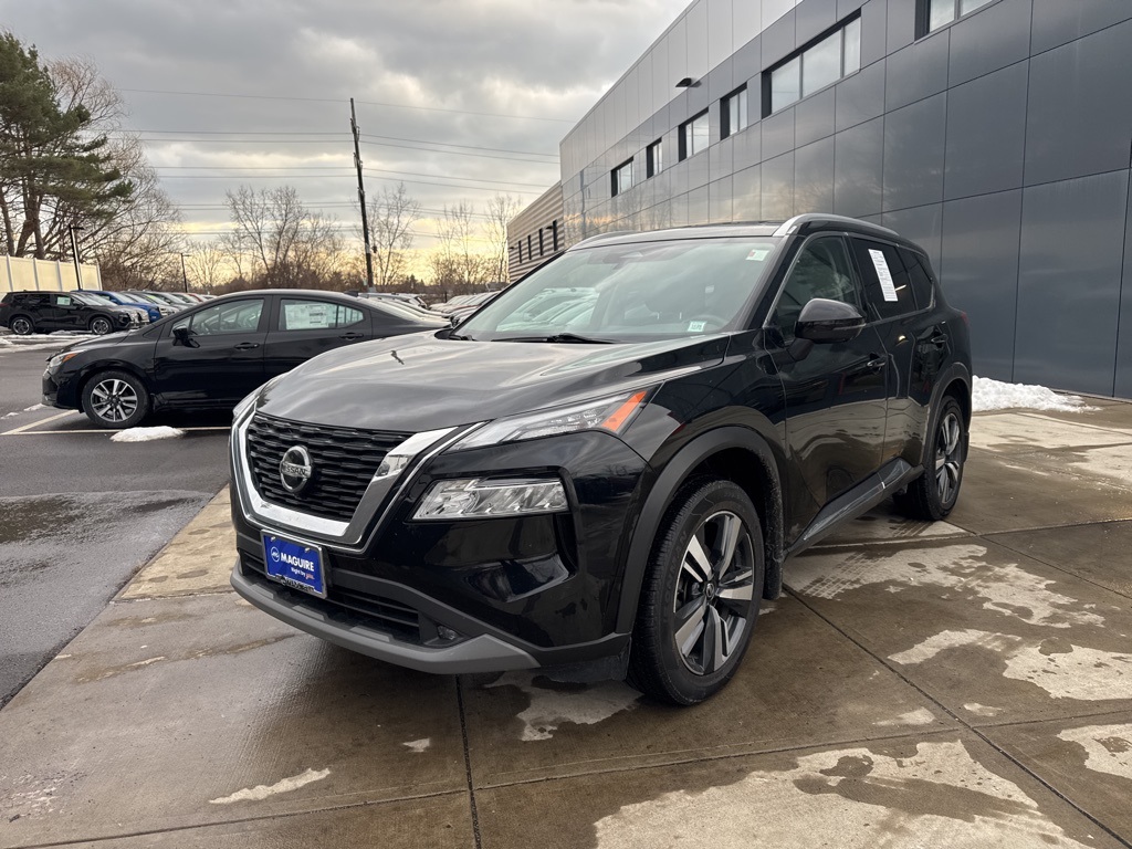 2021 Nissan Rogue SL's photo