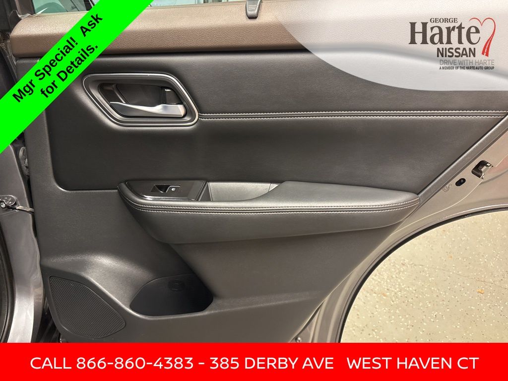 2021 Nissan Rogue SL photo 28
